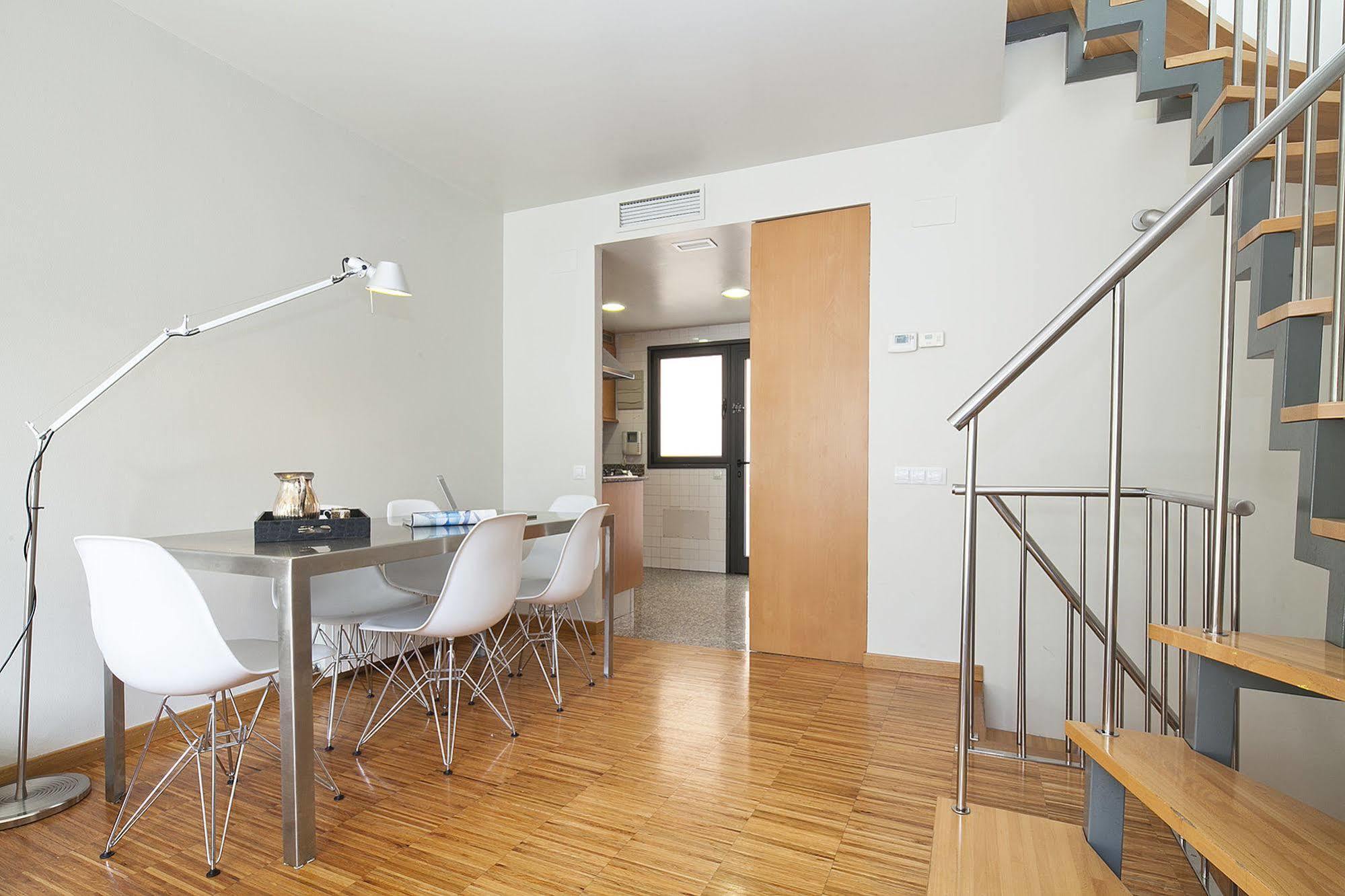 My Space Barcelona Park Gueell Apartments Bagian luar foto